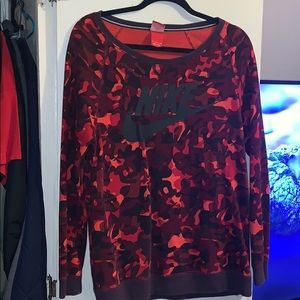 Women’s Nike crew neck sweater